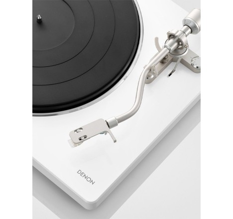 Denon DP-400 automatinis plokštelių grotuvas baltas